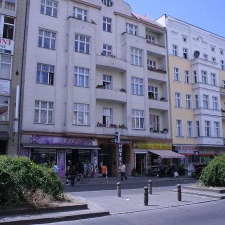 Hotel Am Hermannplatz Berlim Exterior foto